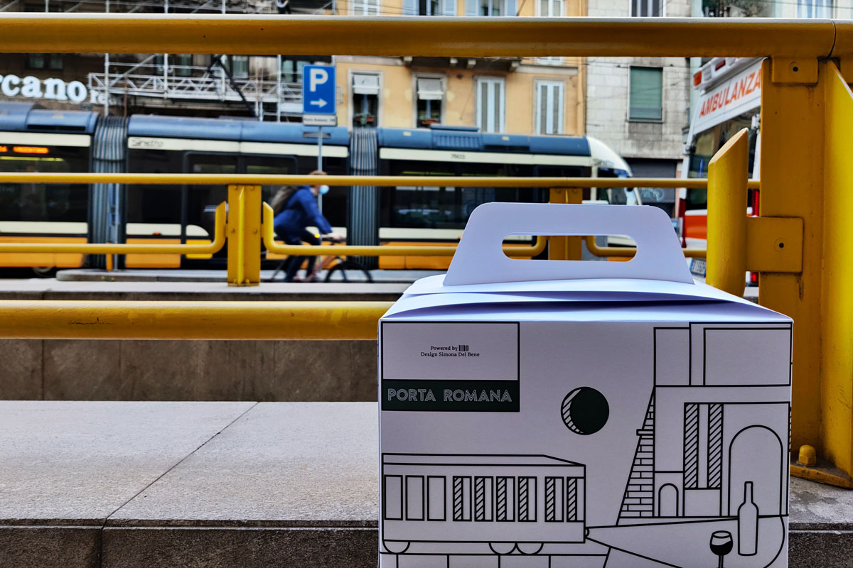 esterno del packaging con ambientazione metropolitana